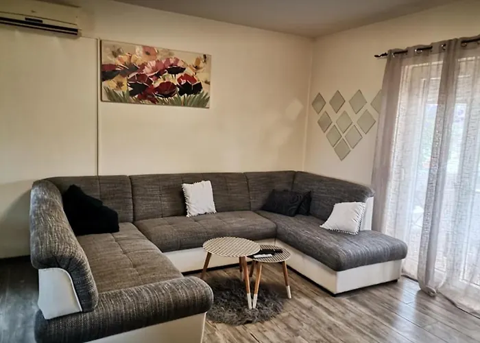 Апартаменты Nadia