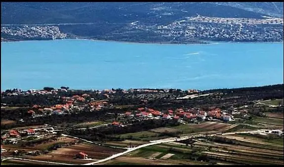 Апартаменты Nadia *